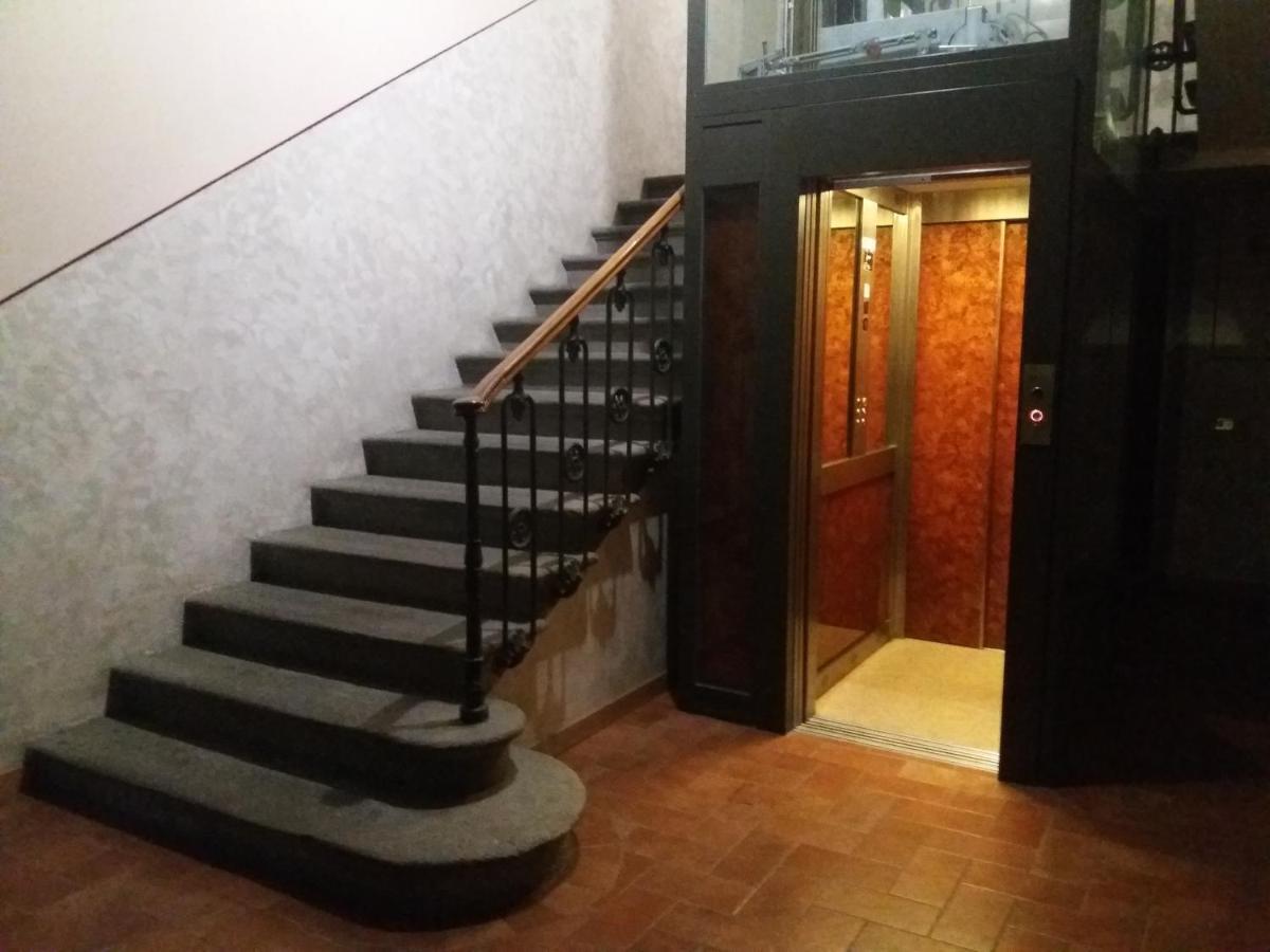 Angolo Fiorito In San Lorenzo Florens Exteriör bild